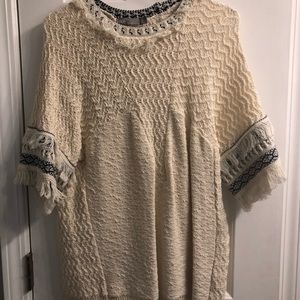 Short sleeve sweater